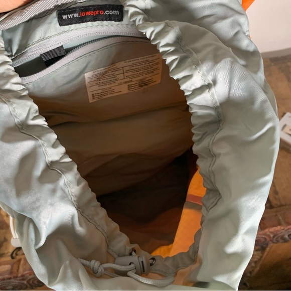 Lowepro unisex  backpack - Picture 10 of 13